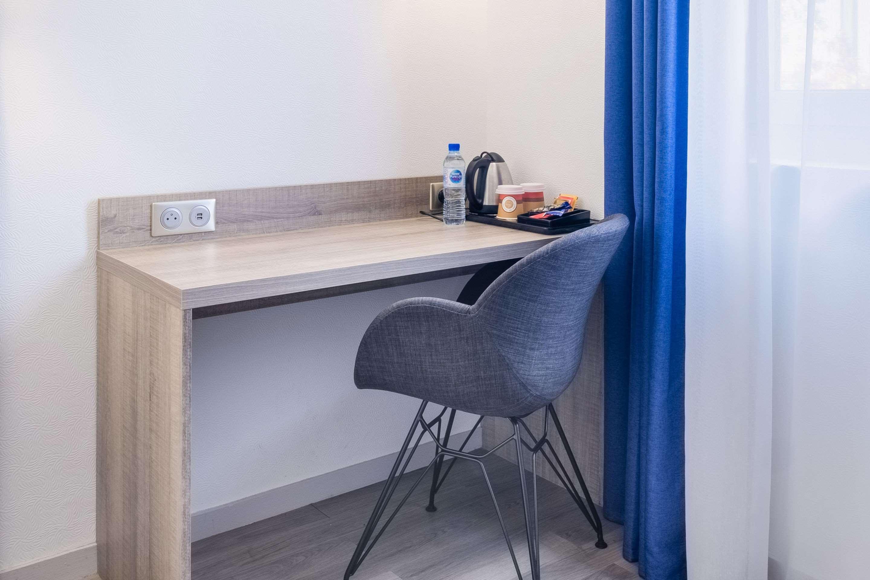 Hotel Le Circuit Le Mans Ngoại thất bức ảnh