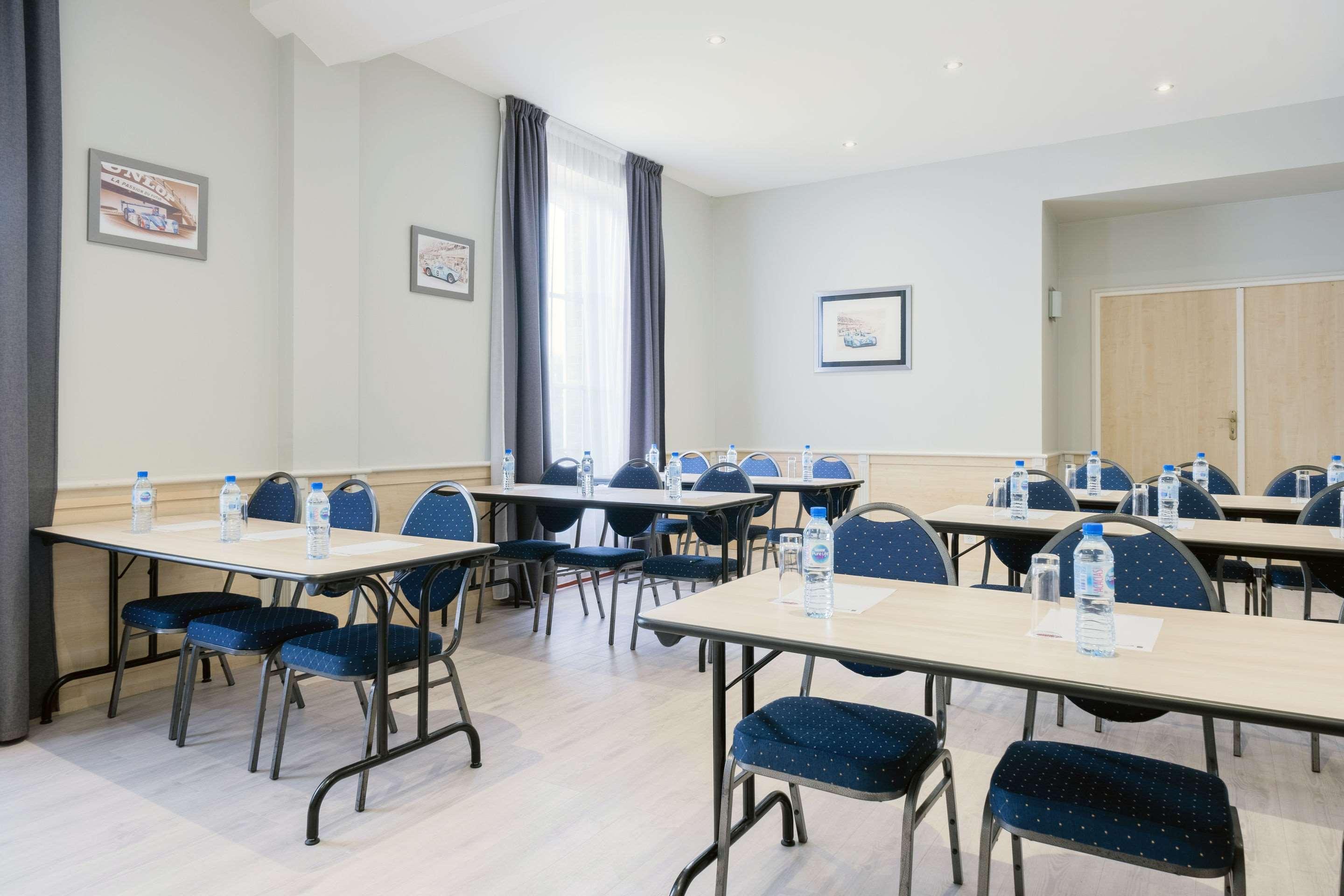 Hotel Le Circuit Le Mans Ngoại thất bức ảnh