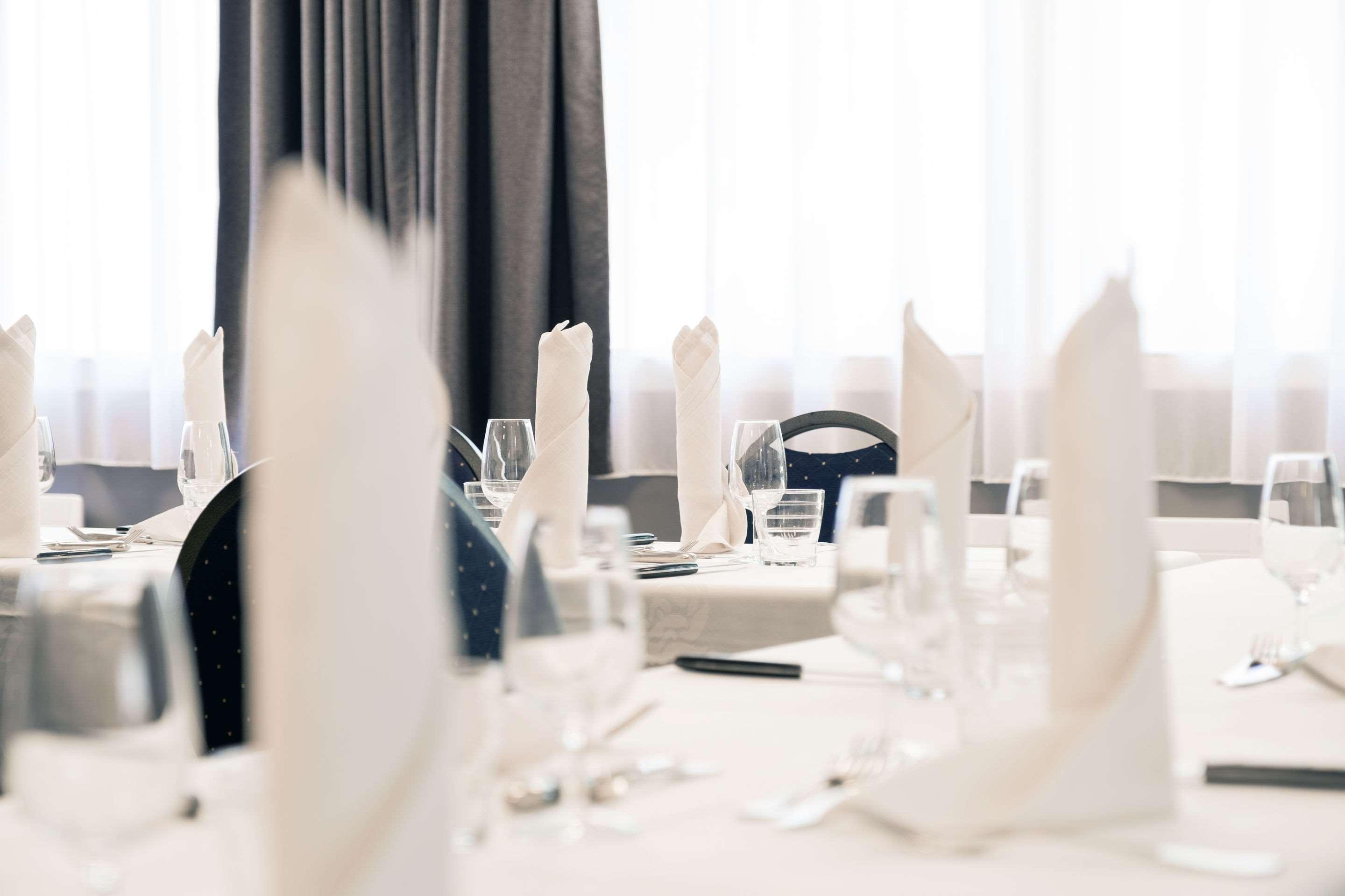 Hotel Le Circuit Le Mans Ngoại thất bức ảnh