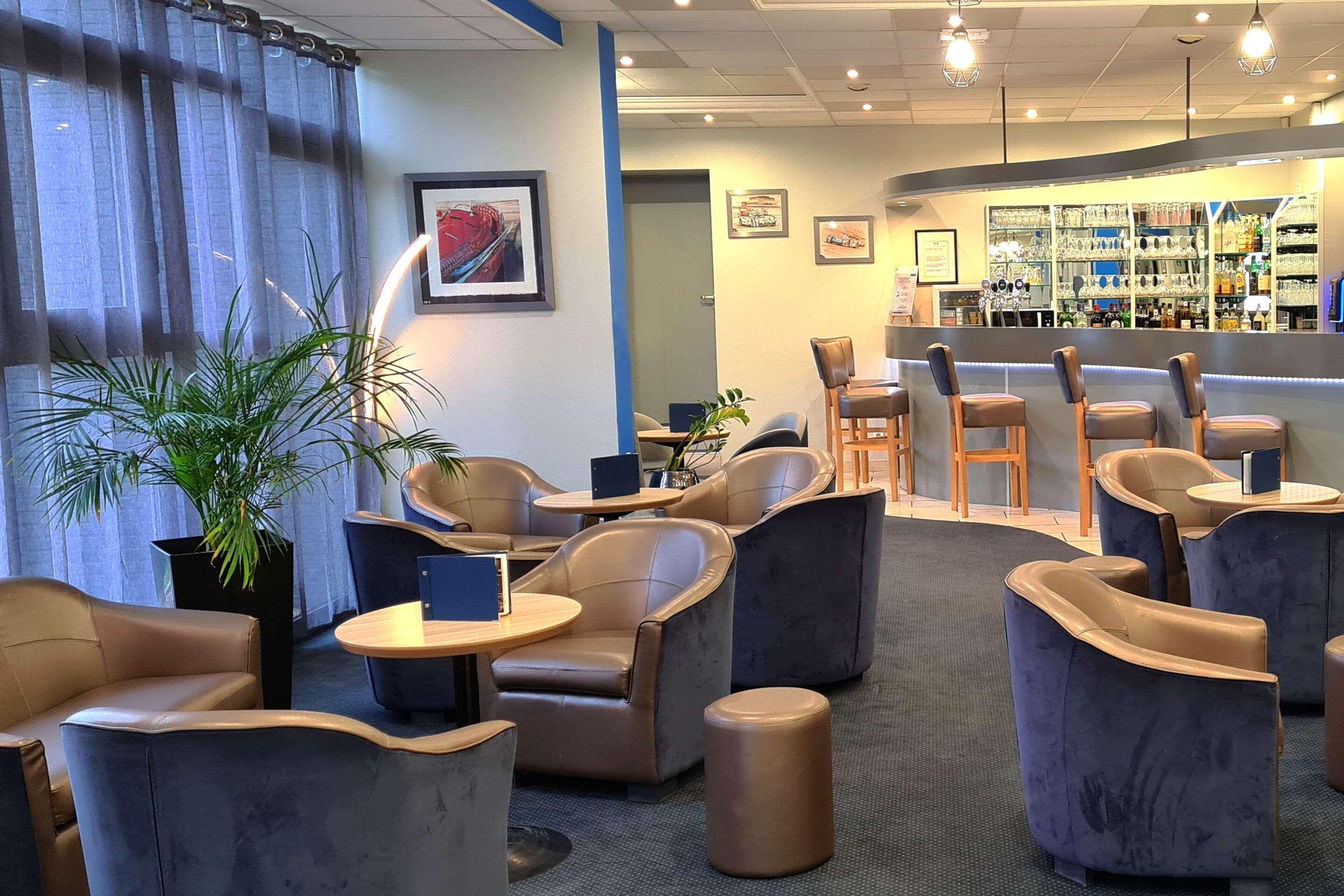 Hotel Le Circuit Le Mans Ngoại thất bức ảnh