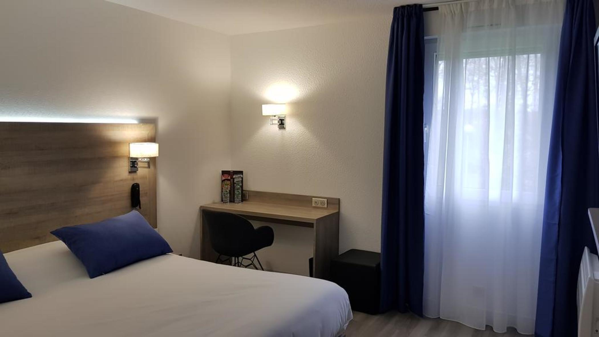 Hotel Le Circuit Le Mans Ngoại thất bức ảnh