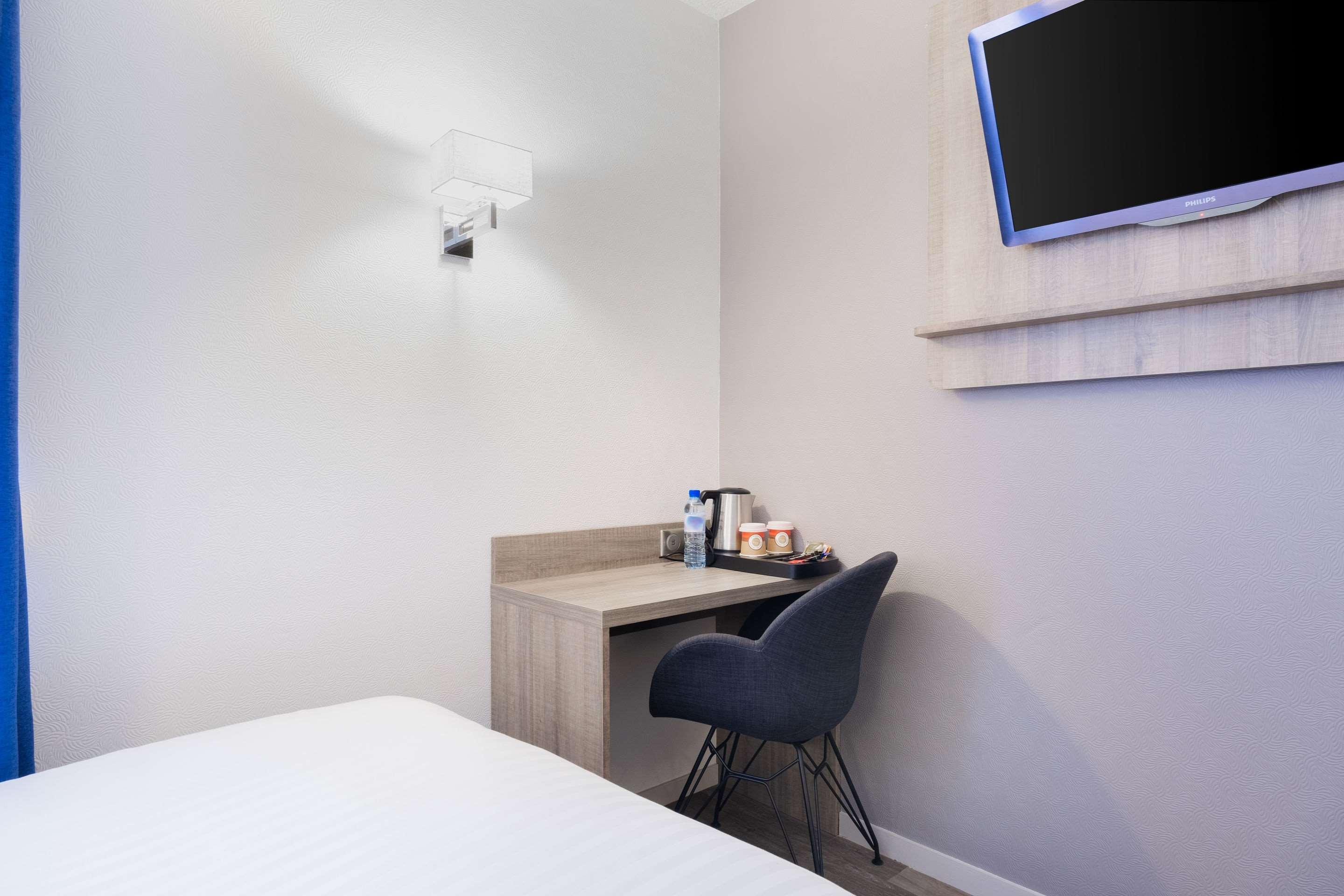 Hotel Le Circuit Le Mans Ngoại thất bức ảnh