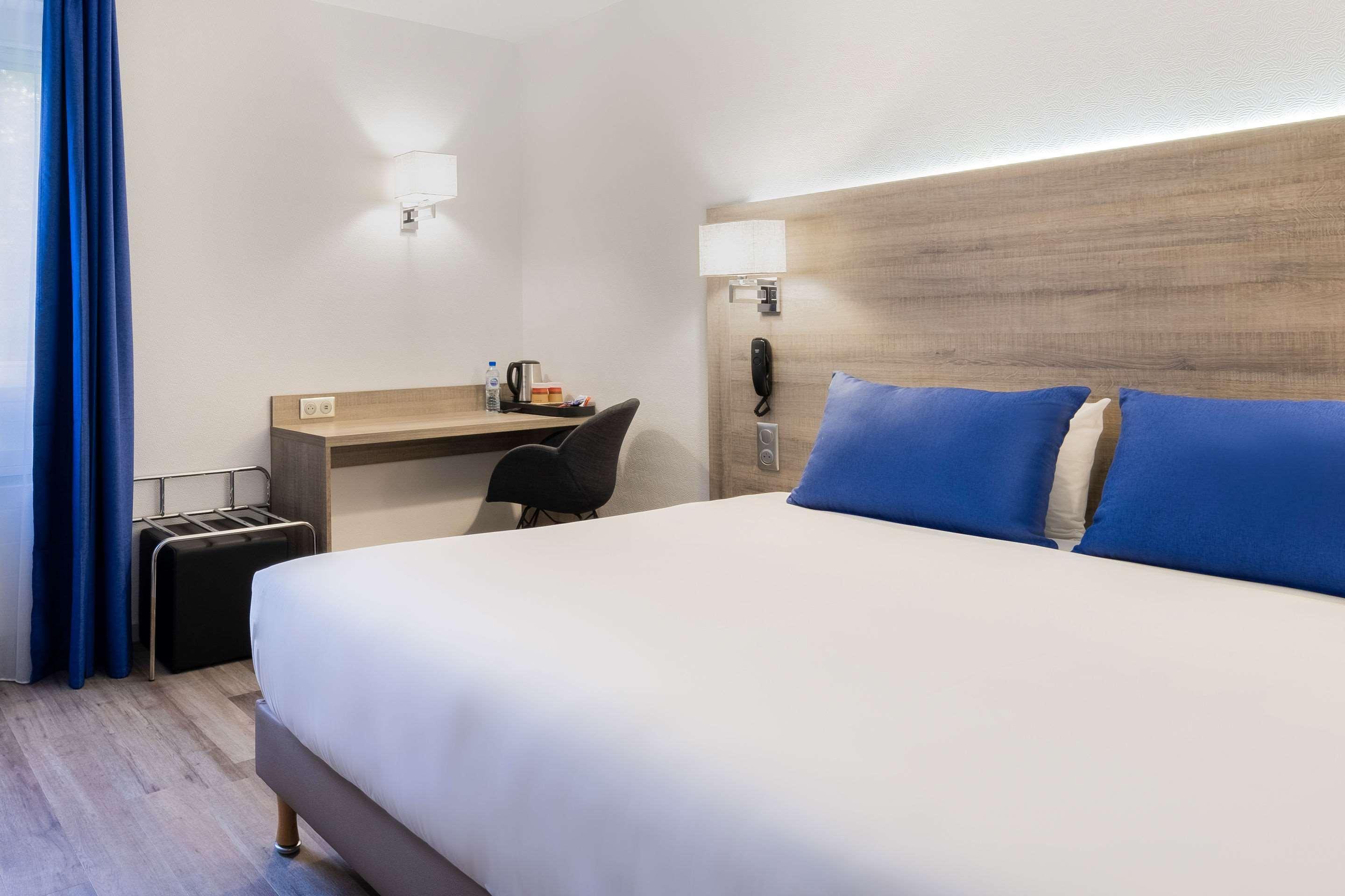 Hotel Le Circuit Le Mans Ngoại thất bức ảnh
