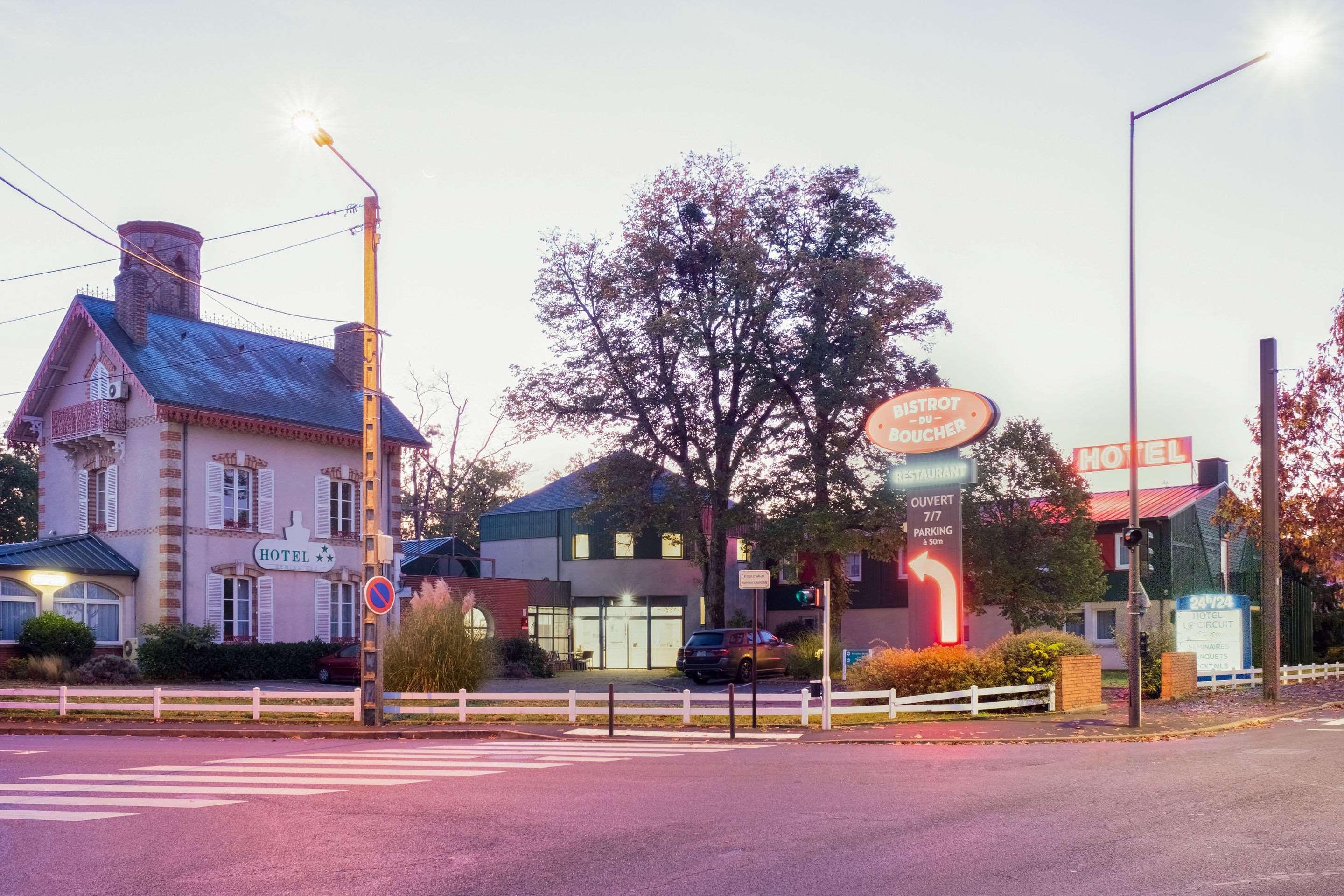Hotel Le Circuit Le Mans Ngoại thất bức ảnh