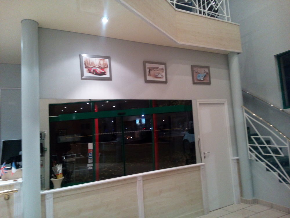 Hotel Le Circuit Le Mans Ngoại thất bức ảnh